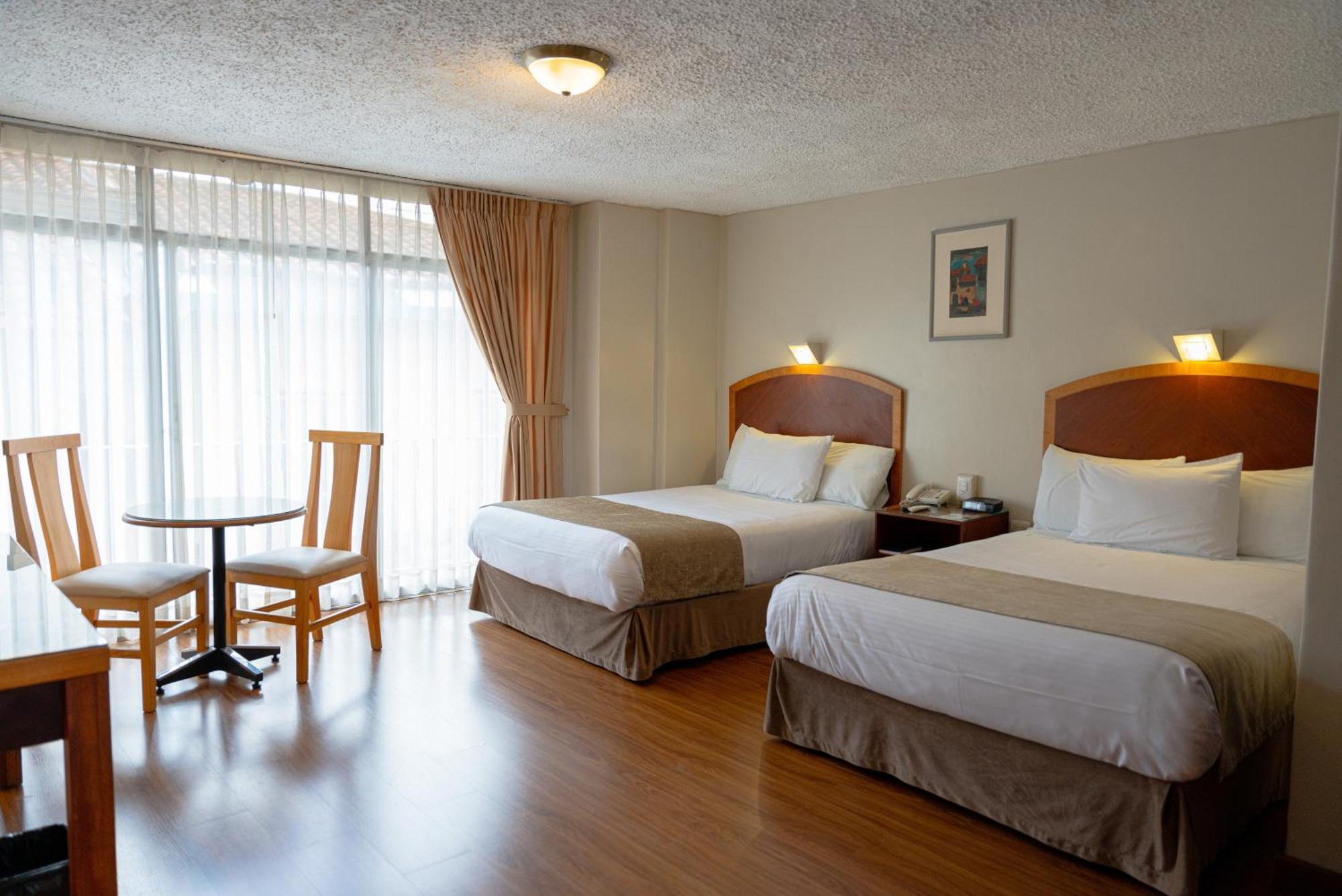 Hotel Santa Monica Cuenca Exteriör bild
