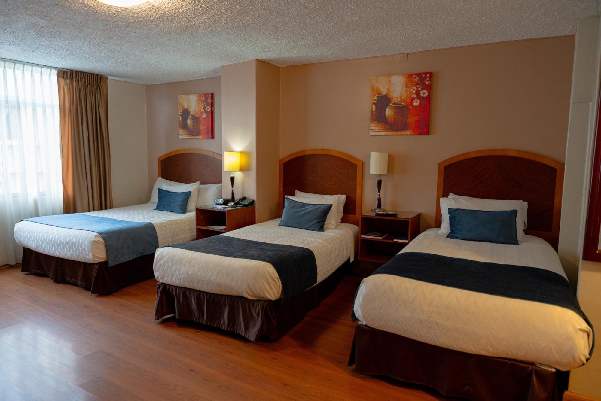 Hotel Santa Monica Cuenca Exteriör bild